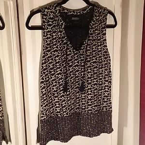 BUNDLE 5 FOR $20 Lucky Brand top: XS